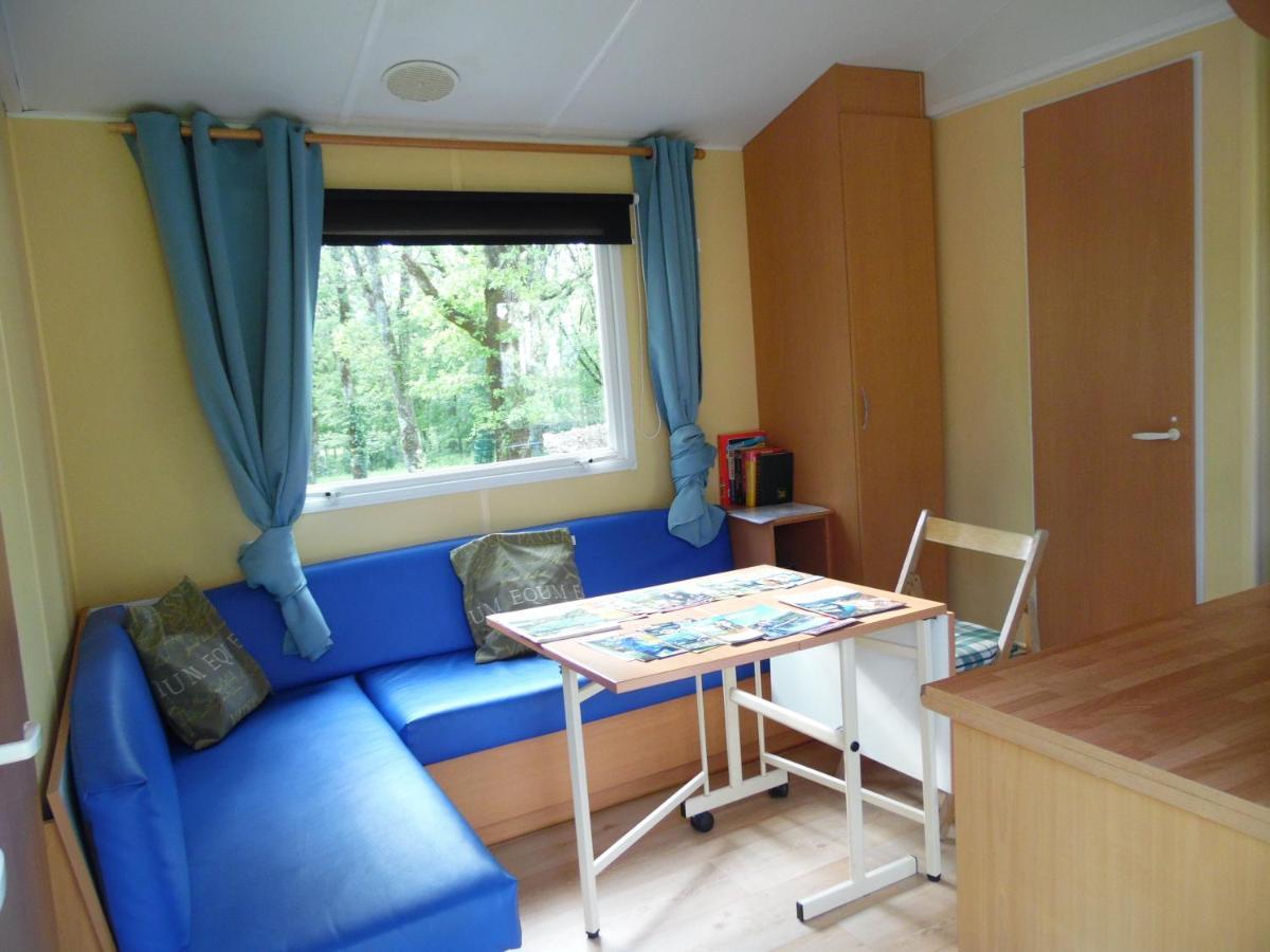 Camping Les Paillotes Payrac Bagian luar foto