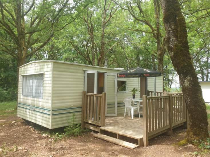 Camping Les Paillotes Payrac Bagian luar foto